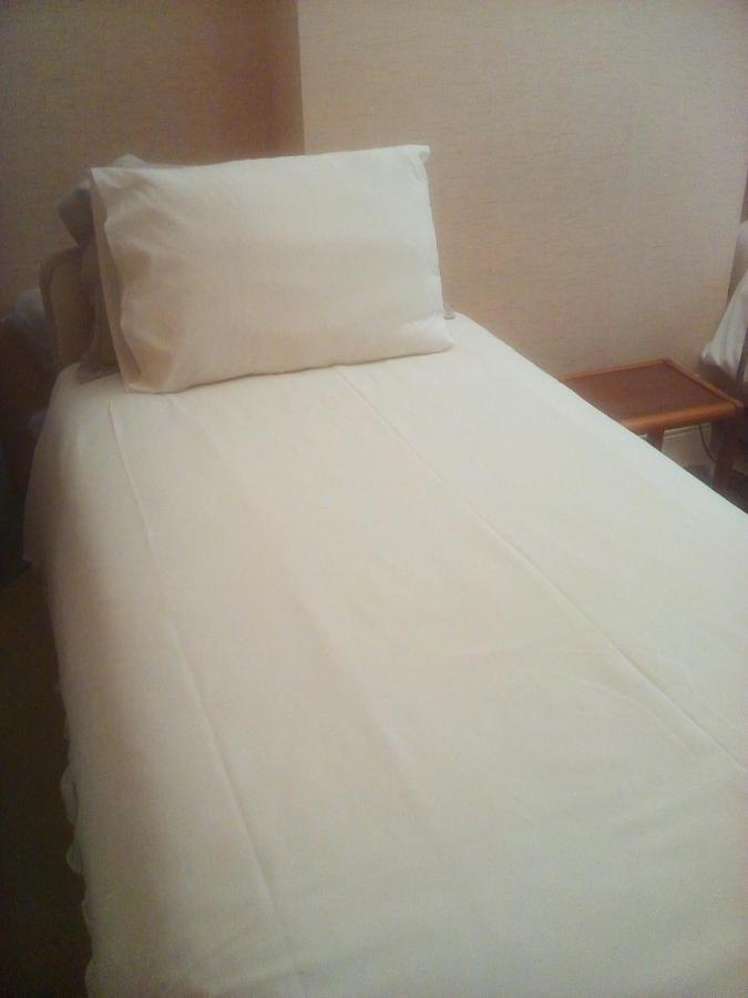 The Principality 2 Singles Bedroom Cardiff Exterior photo