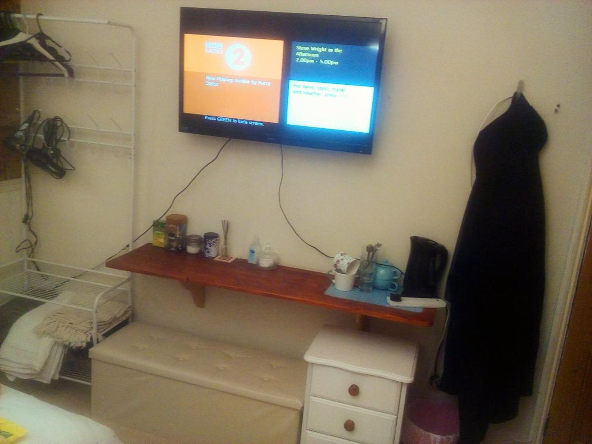 The Principality 2 Singles Bedroom Cardiff Exterior photo