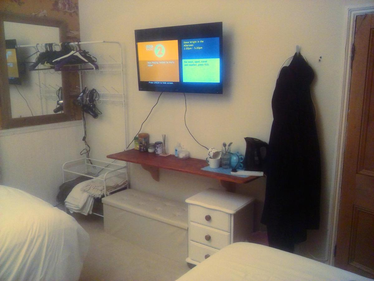 The Principality 2 Singles Bedroom Cardiff Exterior photo